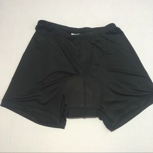 Realtoo | NWT Black Bike Shorts Small